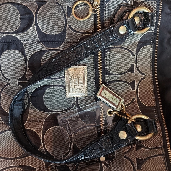 Coach Purse - Picture 2 of 8